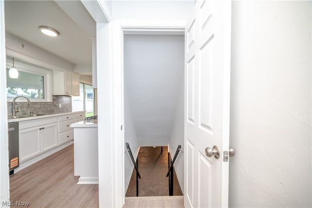 550 Neoka Drive, Campbell, OH 44405