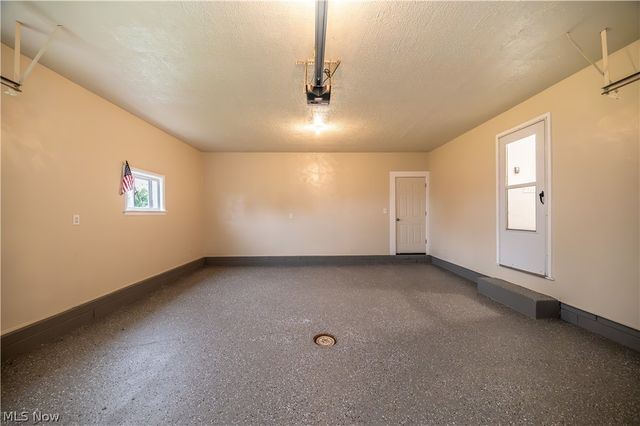 550 Neoka Drive, Campbell, OH 44405
