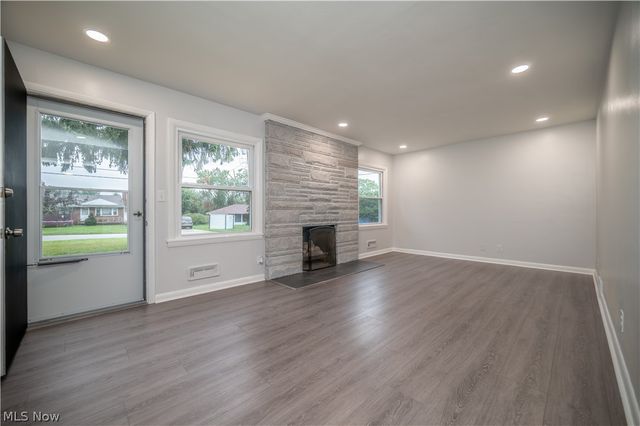 550 Neoka Drive, Campbell, OH 44405