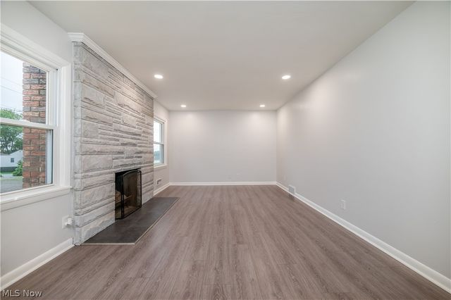 550 Neoka Drive, Campbell, OH 44405
