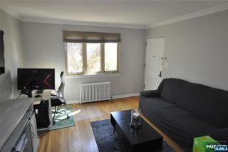 135 E Clinton 4A, Bergenfield, NJ 07621