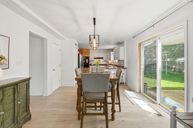 730 Meadow Lane, Crown Point, IN 46307