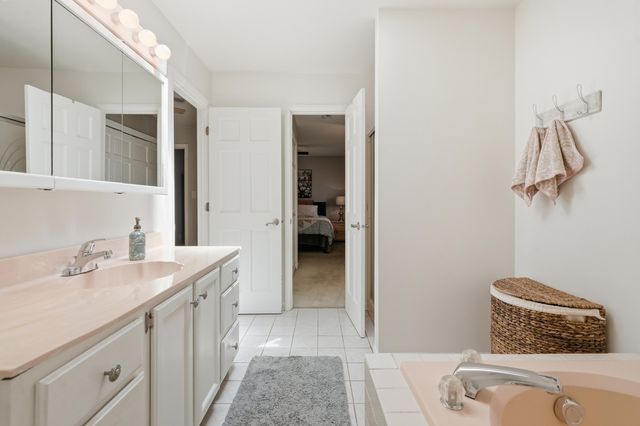 730 Meadow Lane, Crown Point, IN 46307