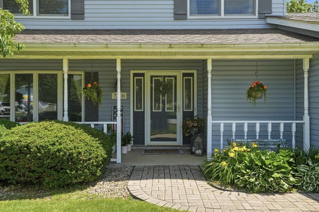 730 Meadow Lane, Crown Point, IN 46307