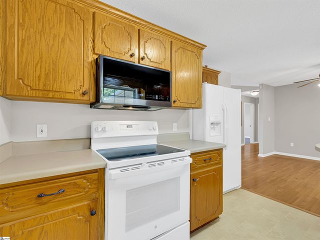 1249 Melvin Hill Road, Campobello, SC 29322