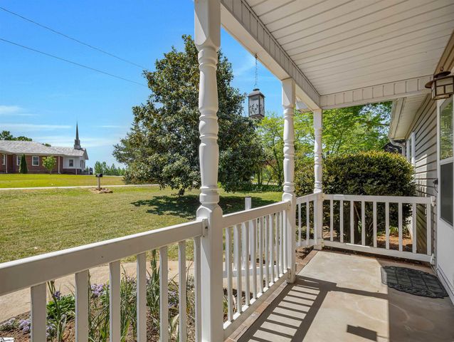 1249 Melvin Hill Road, Campobello, SC 29322