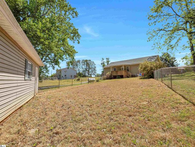 1249 Melvin Hill Road, Campobello, SC 29322