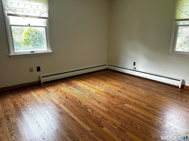 10 Horseshoe Drive, Danbury, CT 06811