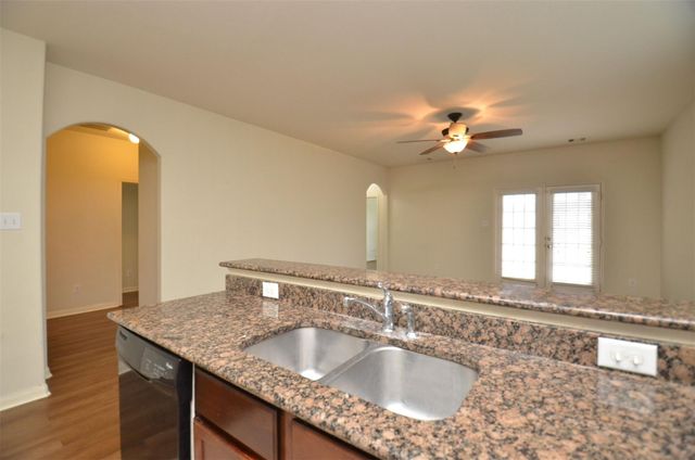 30902 W Lost Creek Boulevard, Magnolia, TX 77355