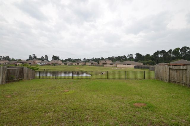 30902 W Lost Creek Boulevard, Magnolia, TX 77355