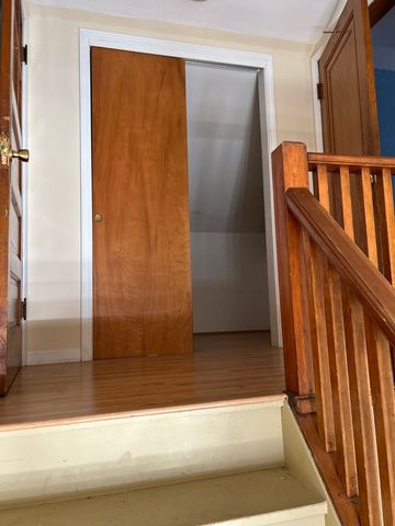 1439 S Central Avenue, Cicero, IL 60804