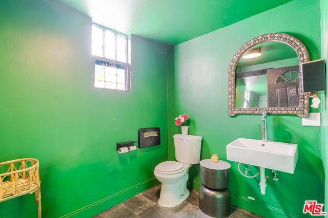 6140 W Pico Boulevard, Los Angeles, CA 90035