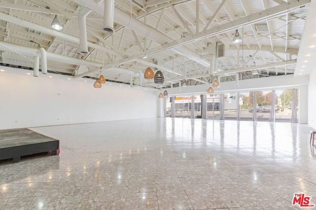 6140 W Pico Boulevard, Los Angeles, CA 90035