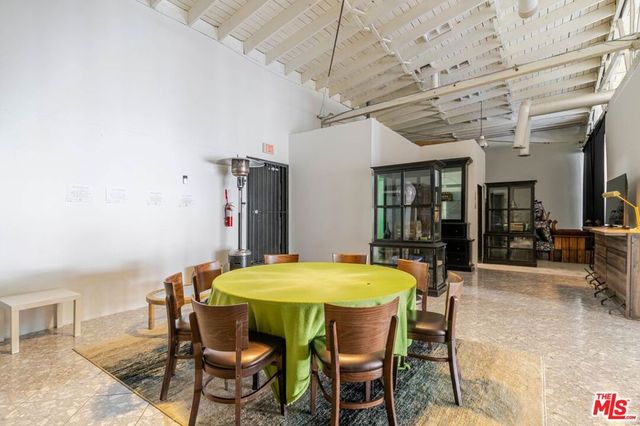 6140 W Pico Boulevard, Los Angeles, CA 90035