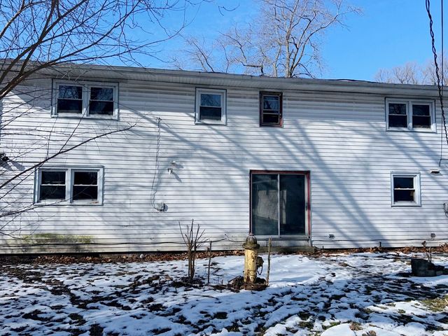 44 Strasma West Drive, Kankakee, IL 60901