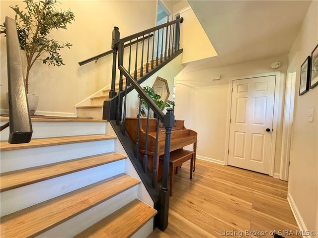 206 Slate Run Drive, Henryville, IN 47126