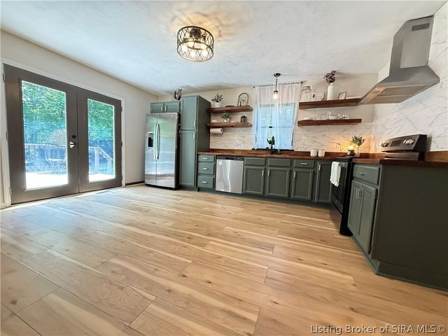206 Slate Run Drive, Henryville, IN 47126