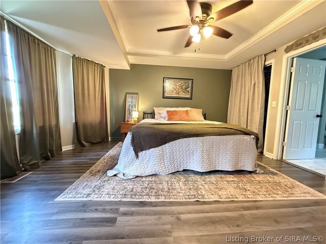 206 Slate Run Drive, Henryville, IN 47126