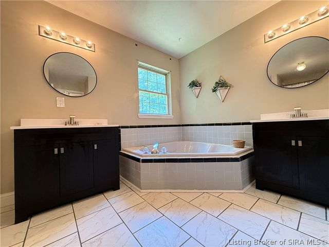 206 Slate Run Drive, Henryville, IN 47126