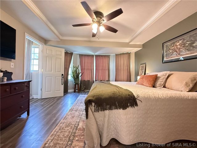 206 Slate Run Drive, Henryville, IN 47126