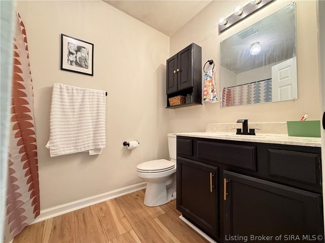 206 Slate Run Drive, Henryville, IN 47126