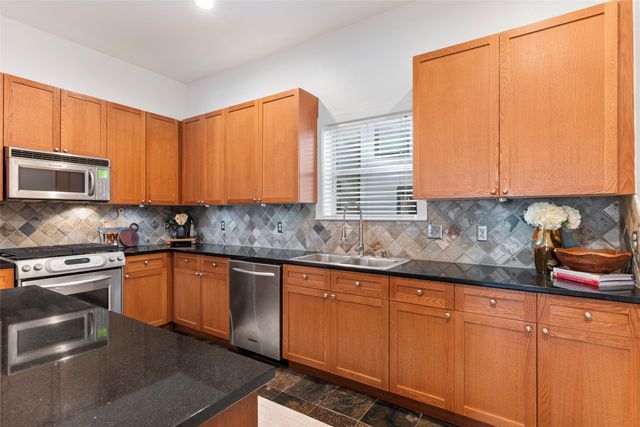 4830 Cedar Springs Road 32, Dallas, TX 75219