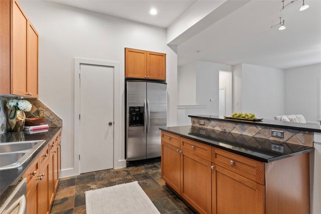 4830 Cedar Springs Road 32, Dallas, TX 75219