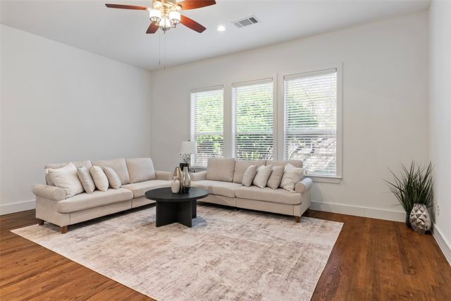 4830 Cedar Springs Road 32, Dallas, TX 75219