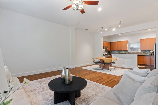 4830 Cedar Springs Road 32, Dallas, TX 75219