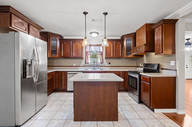 169 County Road 4770, Warren, TX 77664