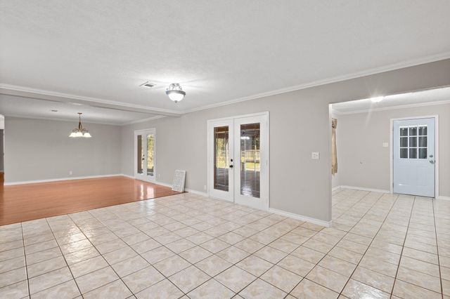 169 County Road 4770, Warren, TX 77664