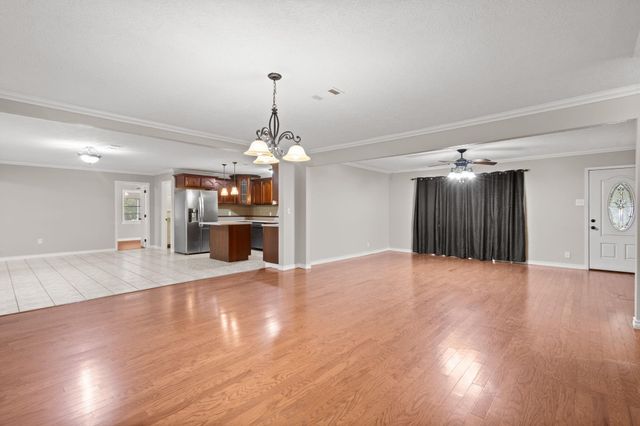 169 County Road 4770, Warren, TX 77664