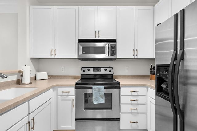 2014 Basildon Road 2014, Mount Pleasant, SC 29466