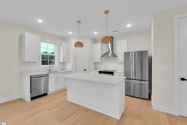 6 Taverly Drive, Greenville, SC 29605