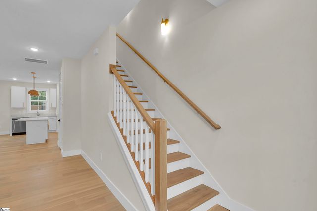 6 Taverly Drive, Greenville, SC 29605