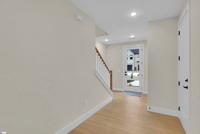 6 Taverly Drive, Greenville, SC 29605