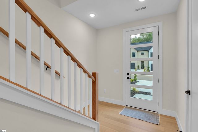 6 Taverly Drive, Greenville, SC 29605