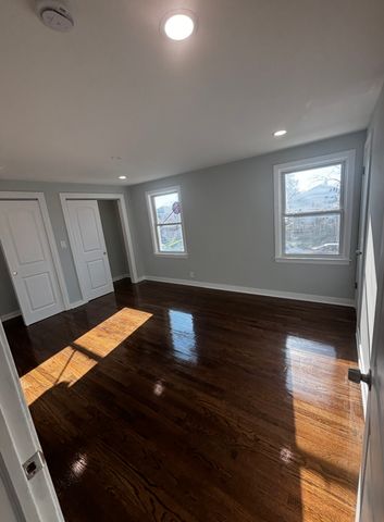 10020 S Emerald Avenue, Chicago, IL 60628
