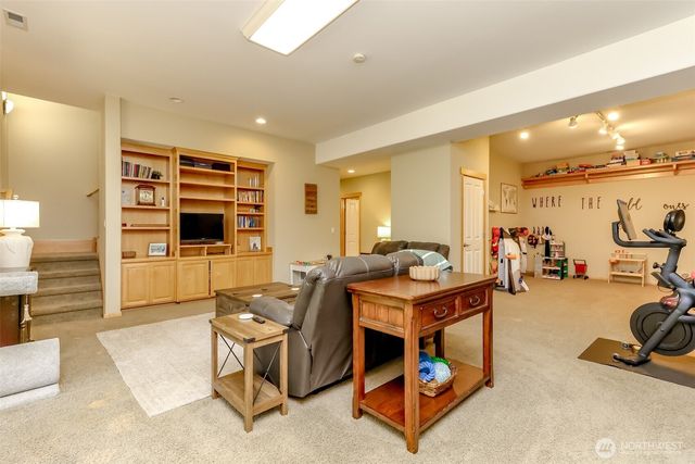 7607 46th Street NW, Gig Harbor, WA 98335