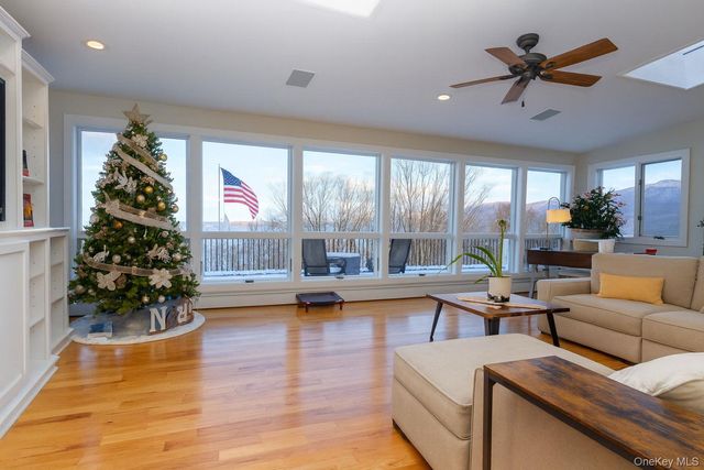 13 Grandview Avenue Cornwall on Hudson, Cornwall On Hudson, NY 12520