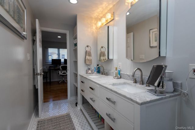 13 Grandview Avenue Cornwall on Hudson, Cornwall On Hudson, NY 12520