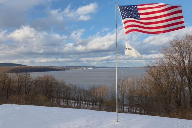 13 Grandview Avenue Cornwall on Hudson, Cornwall On Hudson, NY 12520