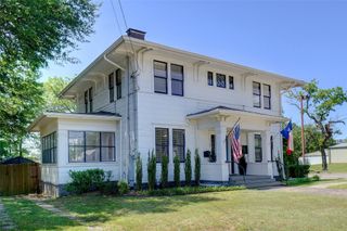 1116 N Lamar Avenue, Paris, TX 75460