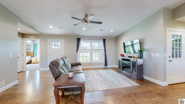 327 John Purdom, Almo, KY 42020