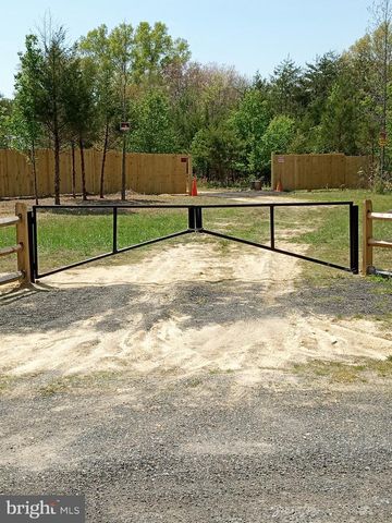 DAVIS RD, Waldorf, MD 20603