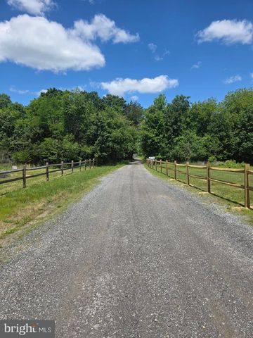 DAVIS RD, Waldorf, MD 20603