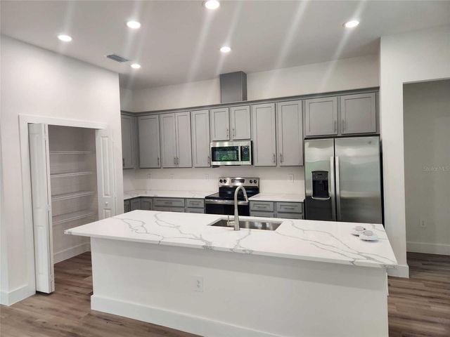 49 LONE PINE STREET, Homosassa, FL 34446