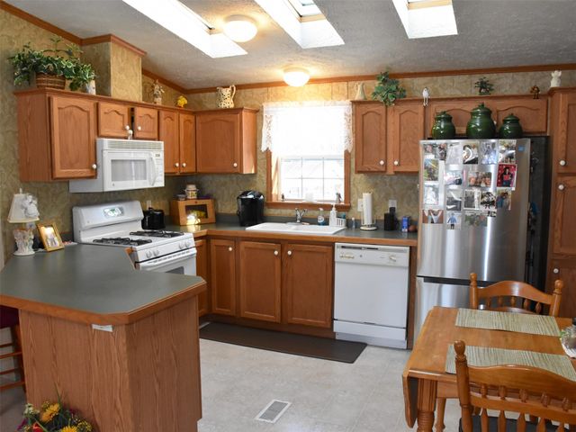 10147 CIRCLE WEST, Meadville, PA 16335