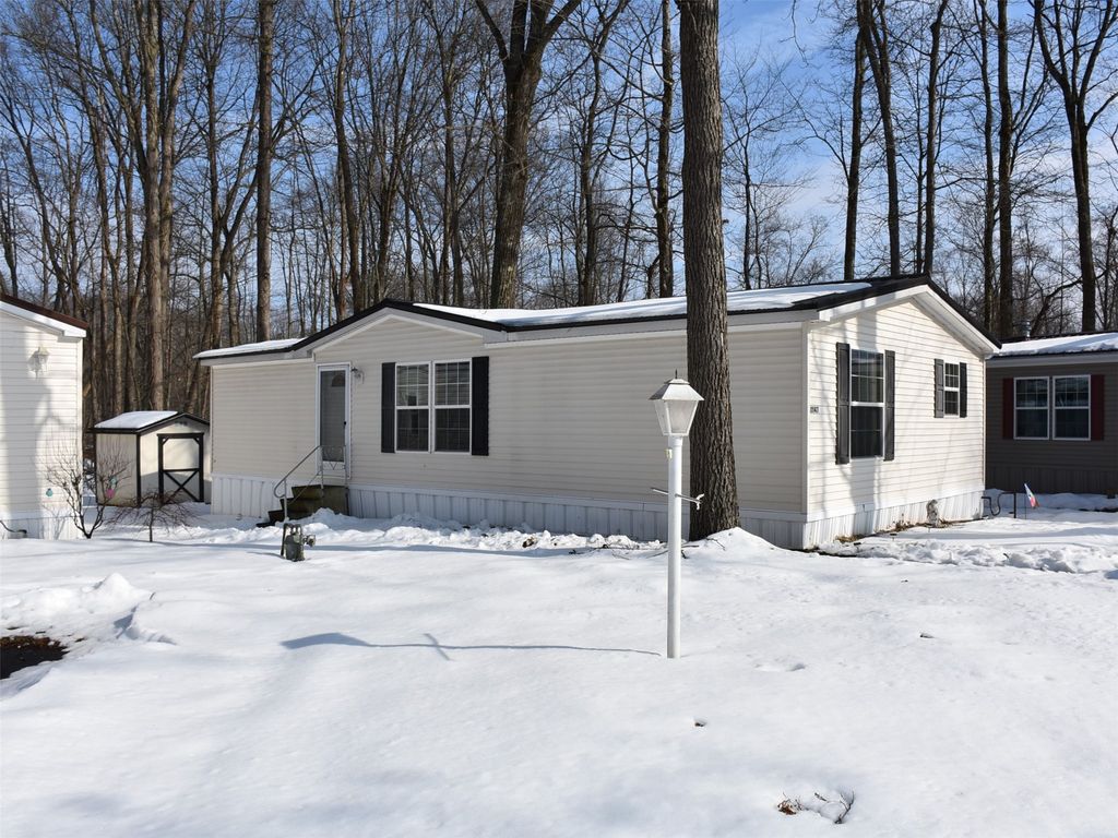 10147 CIRCLE WEST, Meadville, PA 16335