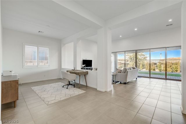 6684 Regency Stone Way, Las Vegas, NV 89148